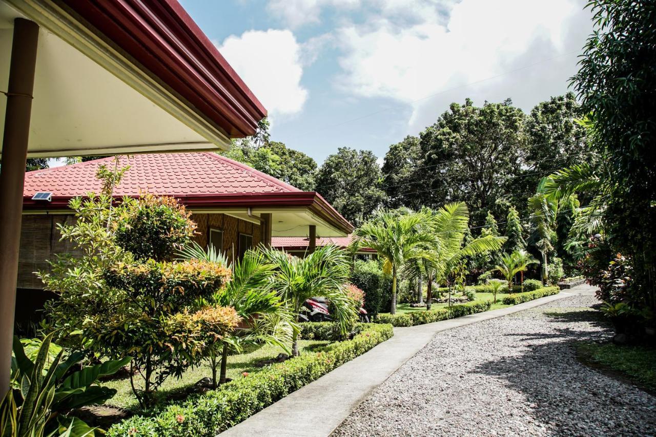 Mountain View Cottages Mambajao Exteriör bild